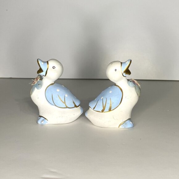 Vintage Ceramic Duck Salt & Pepper Shakers with Ribbon around neck - Picture 5 of 6